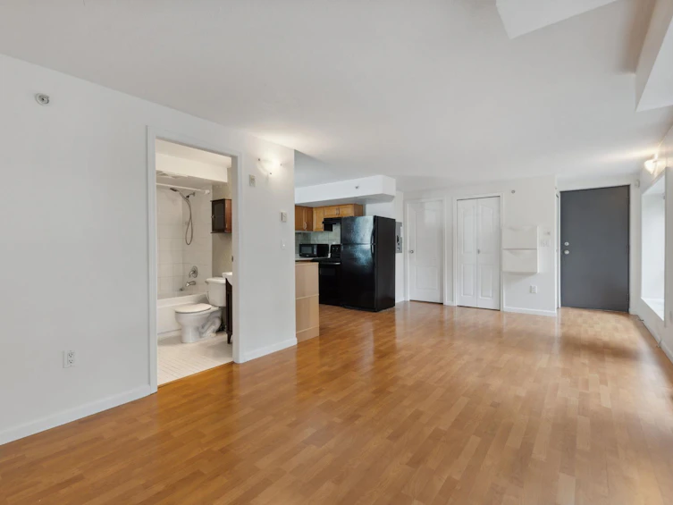 101-189 Ontario Place, Vancouver, BC, V5W 4C6 - 12