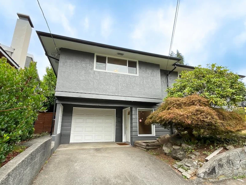 316 W Queens Road, North Vancouver BC V7N 2K5