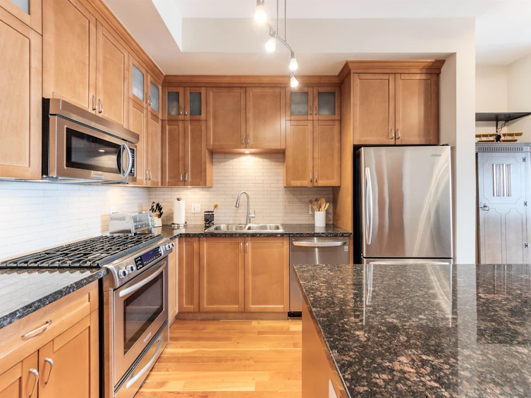 306-240 Salter Street, New Westminster, BC, V3M 0C1 - 2