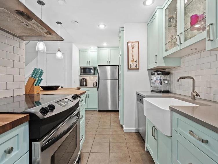 310-1549 Kitchener Street, Vancouver, BC, V5L 2V8 - 4