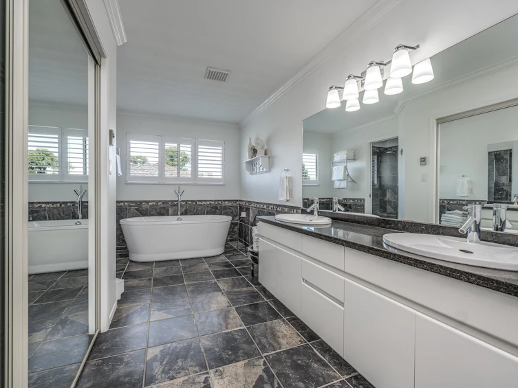 471 Centennial Parkway, Delta, BC, V4L 2L5 - 22