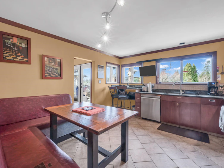 870 Seymour Drive, Coquitlam, BC, V3J 6V7 - 16