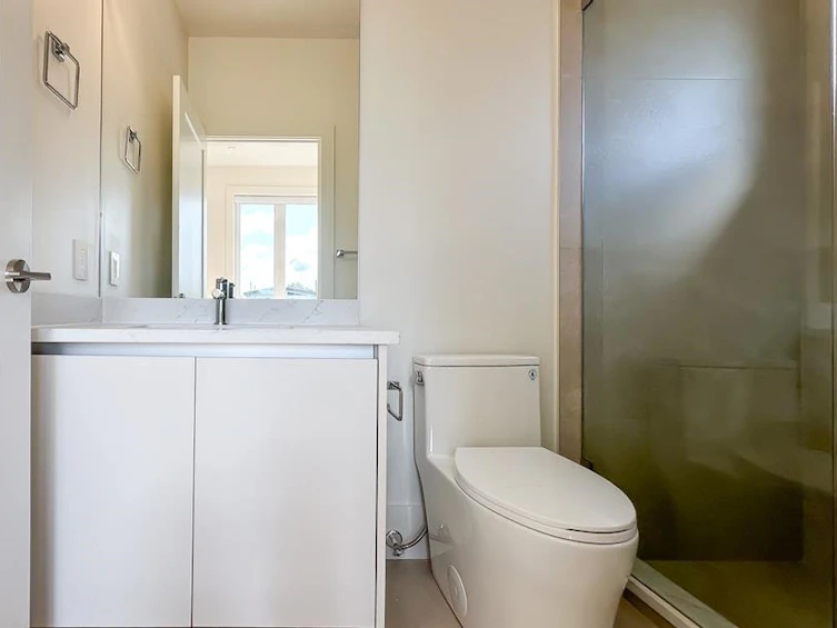 2919 Charles Street, Vancouver, BC, V5K 3B1 - 17