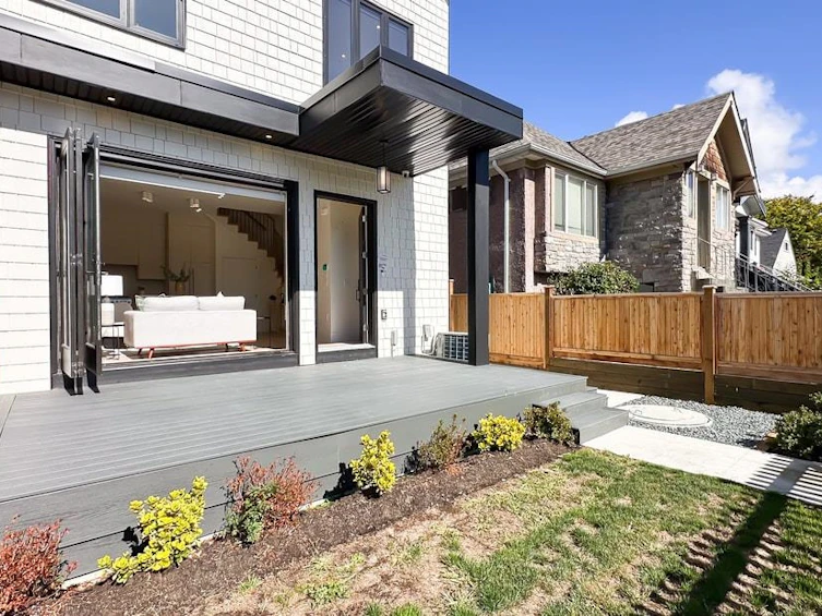 2919 Charles Street, Vancouver, BC, V5K 3B1 - 9