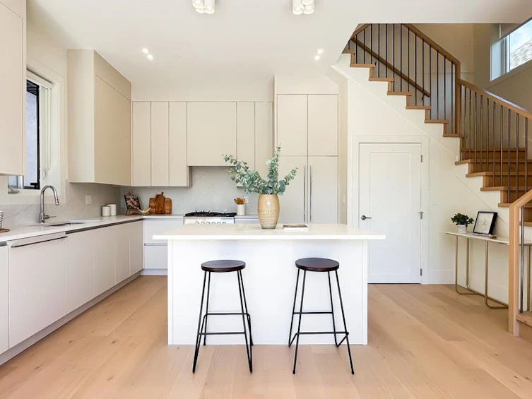 2919 Charles Street, Vancouver, BC, V5K 3B1 - 10