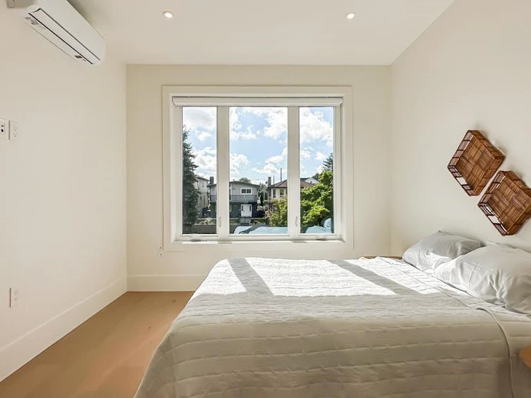 2919 Charles Street, Vancouver, BC, V5K 3B1 - 13