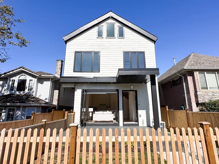 2919 Charles Street, Vancouver, BC, V5K 3B1 - 27