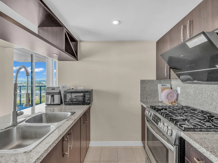 1801-5088 Kwantlen Street, Richmond, BC, V6X 4K5 - 10
