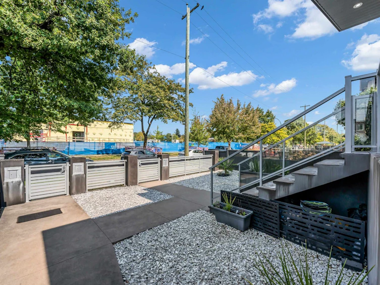 250 E 53rd Avenue, Vancouver, BC, V5X 1H9 - 35
