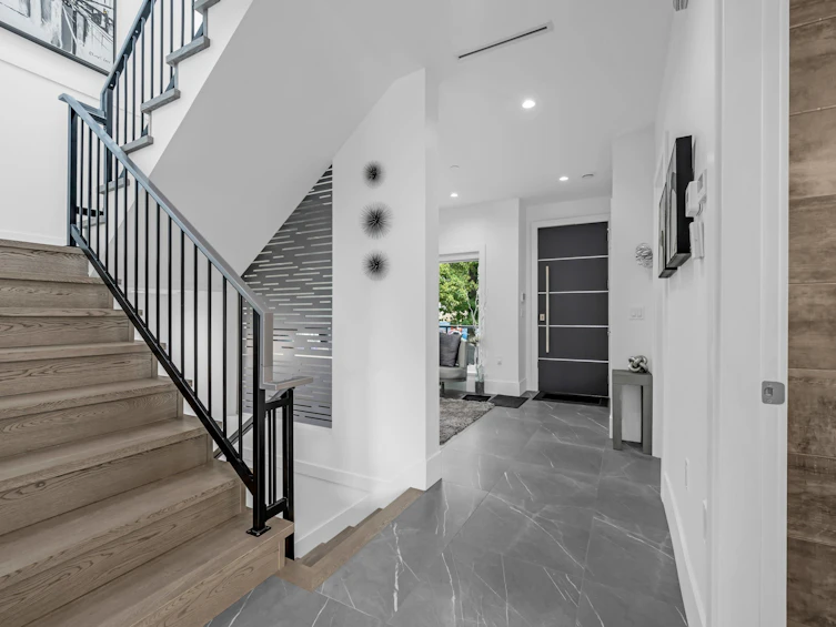 250 E 53rd Avenue, Vancouver, BC, V5X 1H9 - 5