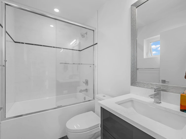 250 E 53rd Avenue, Vancouver, BC, V5X 1H9 - 12