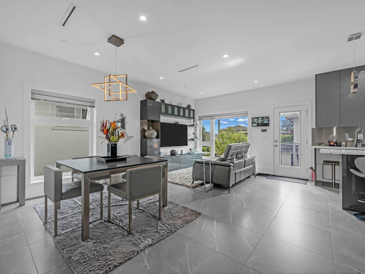 250 E 53rd Avenue, Vancouver, BC, V5X 1H9 - 7