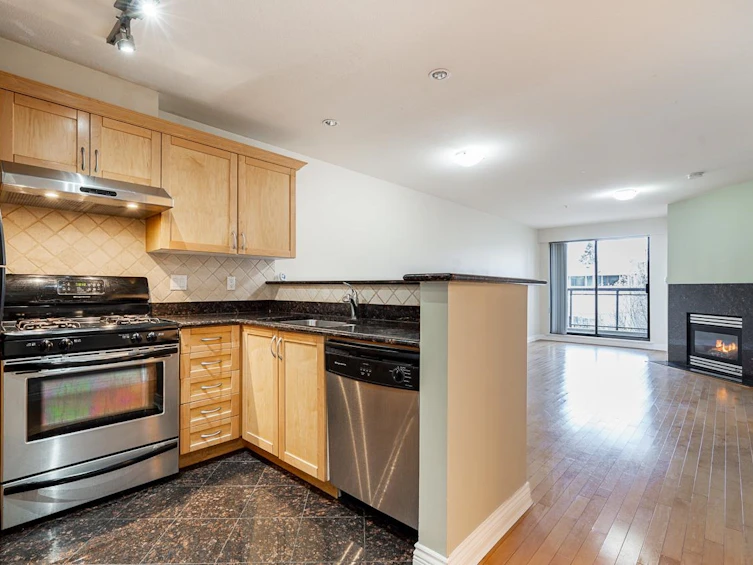 301-2015 Trafalgar Street, Vancouver, BC, V6K 1P7 - 7