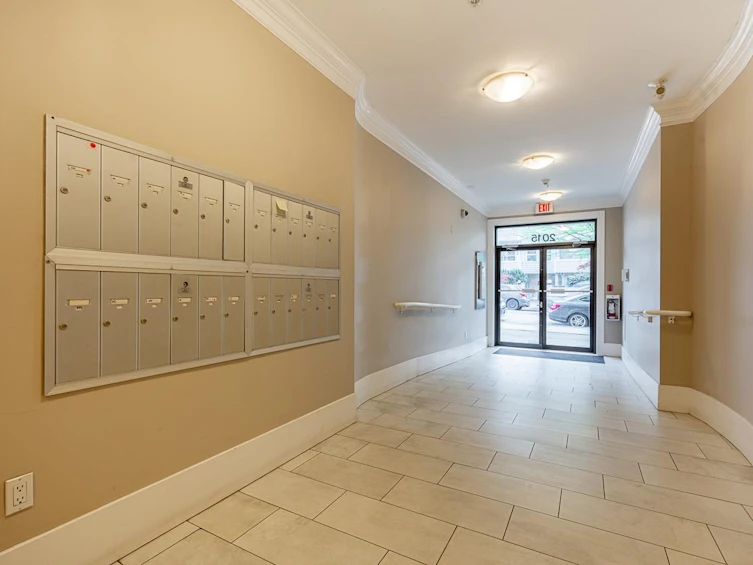 301-2015 Trafalgar Street, Vancouver, BC, V6K 1P7 - 5