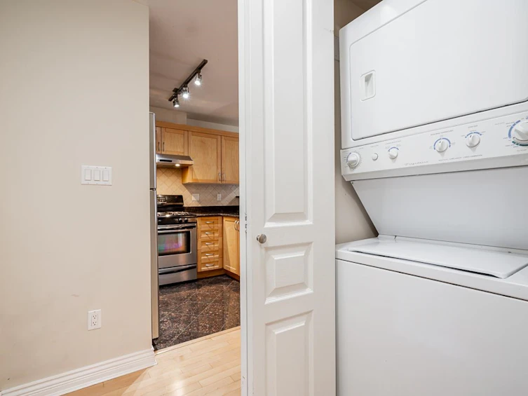 301-2015 Trafalgar Street, Vancouver, BC, V6K 1P7 - 33