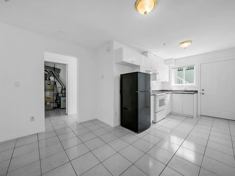7938 Victoria Drive, Vancouver, BC, V5P 4A5 - 35