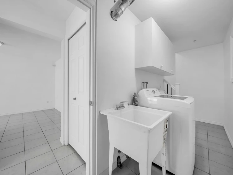 7938 Victoria Drive, Vancouver, BC, V5P 4A5 - 34