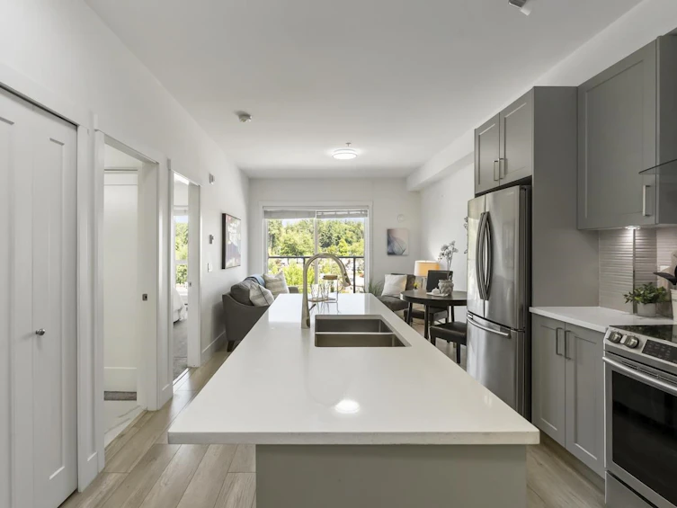 603-13978 Fraser Highway, Surrey, BC, V3T 0P2 - 9