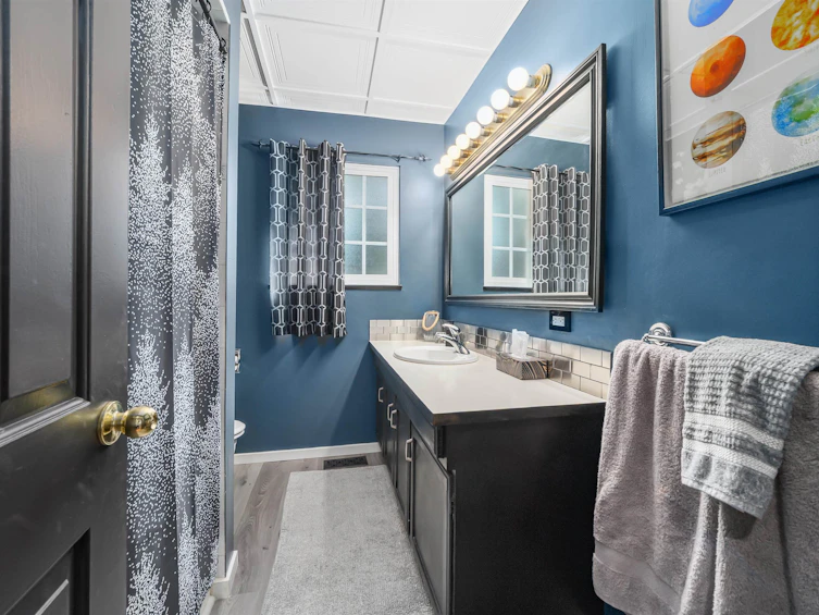 2560 Haversley Avenue, Coquitlam, BC, V3J 1W5 - 17