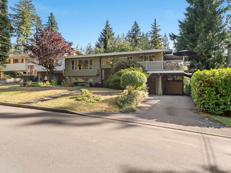 2560 Haversley Avenue, Coquitlam, BC, V3J 1W5 - 2