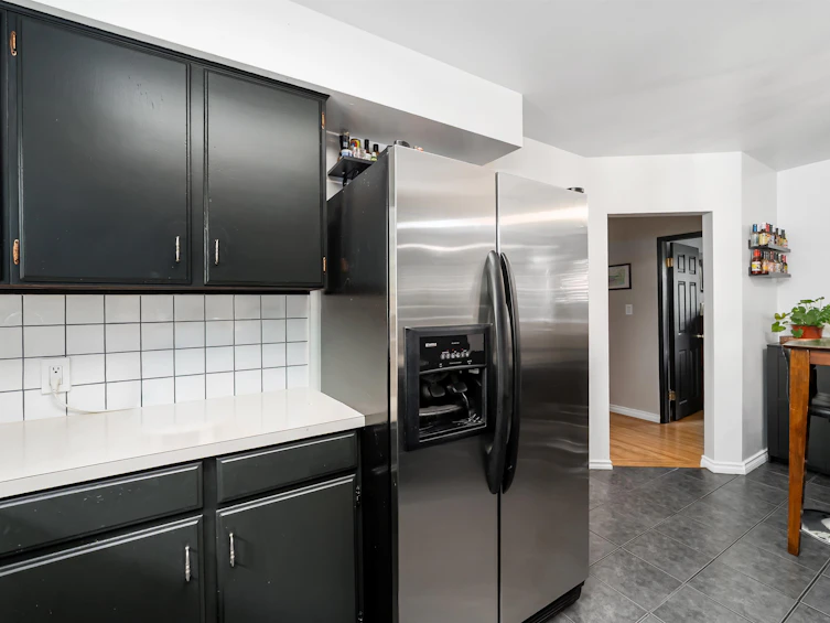 2560 Haversley Avenue, Coquitlam, BC, V3J 1W5 - 14