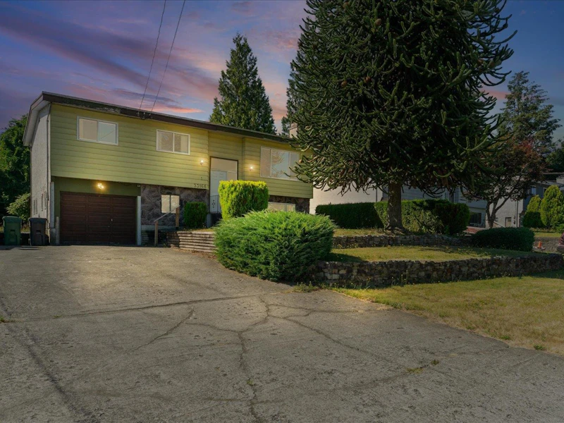 33166 Hawthorne Avenue, Abbotsford BC V2S 1B3