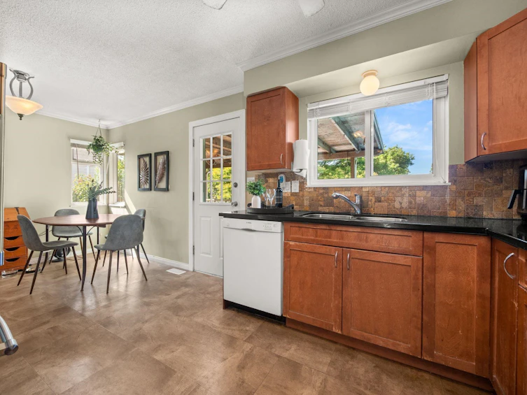 11665 94a Avenue, Delta, BC, V4C 3S4 - 23