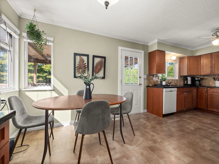 11665 94a Avenue, Delta, BC, V4C 3S4 - 4