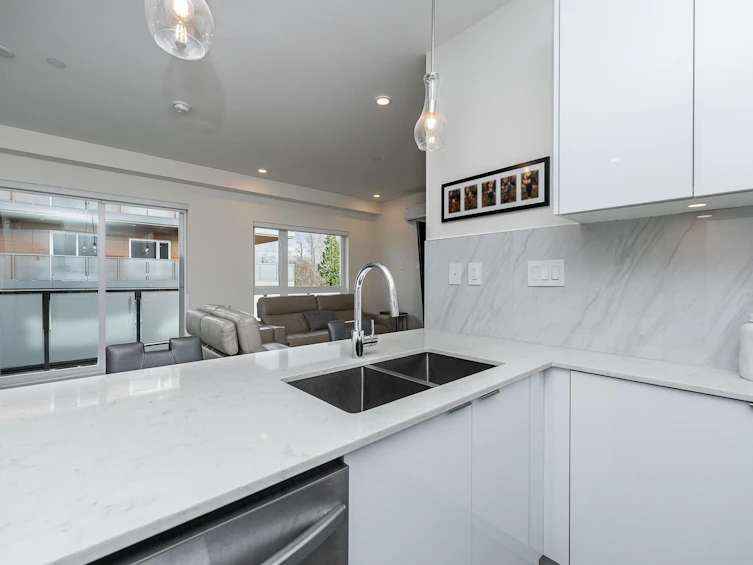 A303-8447 202 Street, Langley, BC, V2Y 2B7 - 4