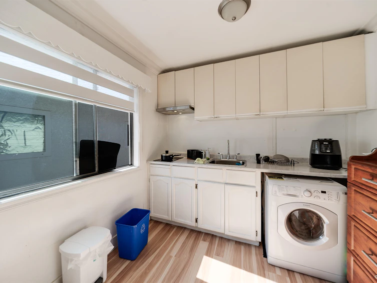 8005 Prince Albert Street, Vancouver, BC, V5X 3Z9 - 12