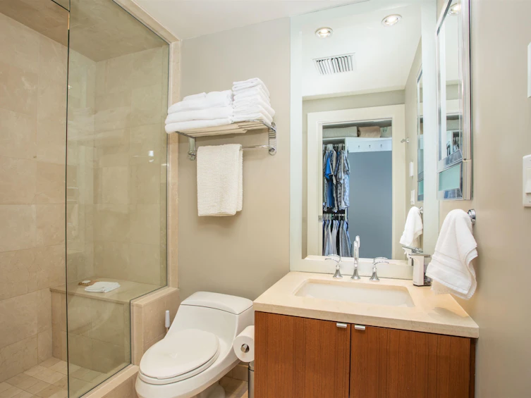 605-628 Kinghorne Mews, Vancouver, BC, V6Z 3H6 - 13