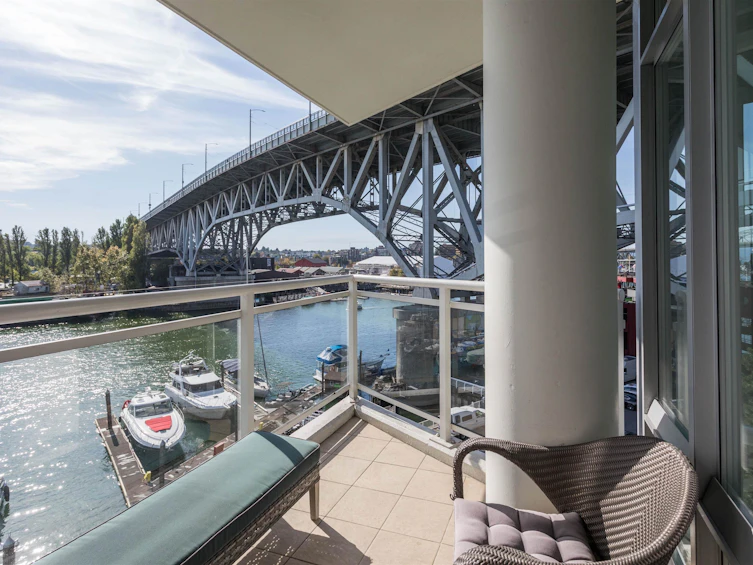 605-628 Kinghorne Mews, Vancouver, BC, V6Z 3H6 - 2