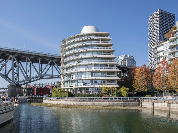 605-628 Kinghorne Mews, Vancouver, BC, V6Z 3H6