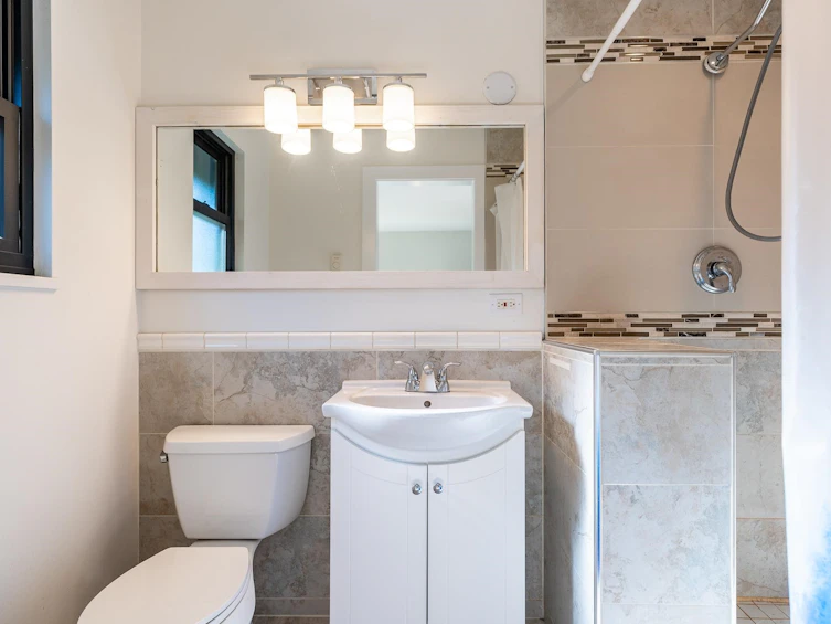 4657 208a Street, Langley, BC, V3A 7E5 - 26