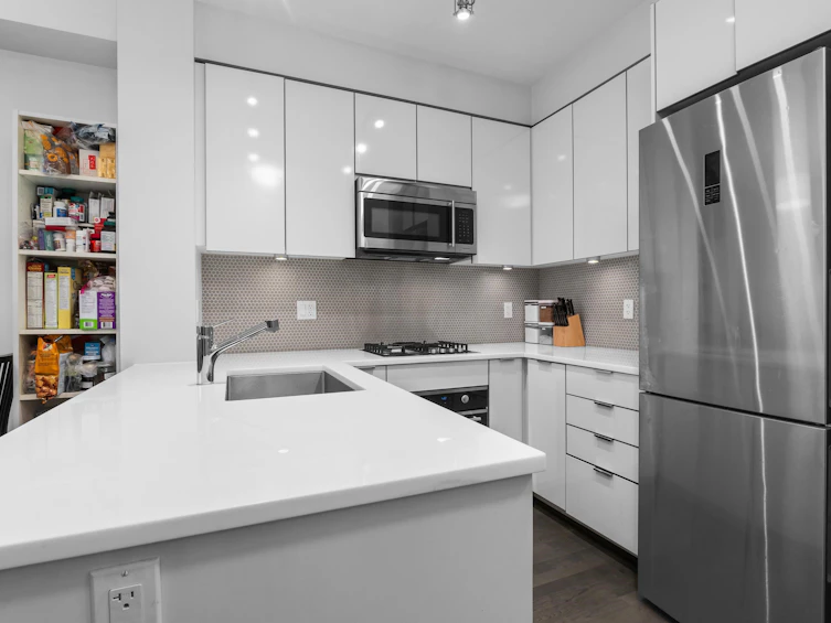 208-10011 River Drive, Richmond, BC, V6X 0N2 - 3