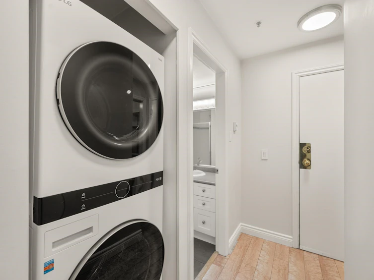 206-688 E 16th Avenue, Vancouver, BC, V5T 2V4 - 25
