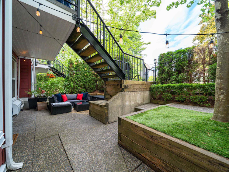 966 W 16th Avenue, Vancouver, BC, V5Z 1T2 - 13