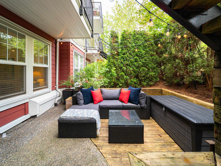 966 W 16th Avenue, Vancouver, BC, V5Z 1T2 - 12