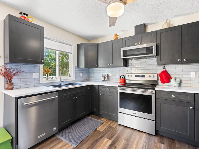 44637 Cumberland Avenue, Chilliwack, BC, V2R 3B6 - 12