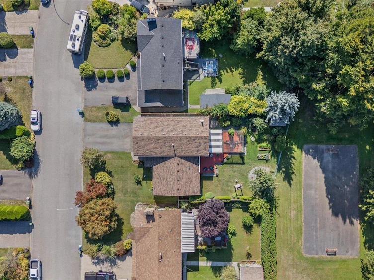 10007 Shamrock Drive, Chilliwack, BC, V2P 5L3 - 38