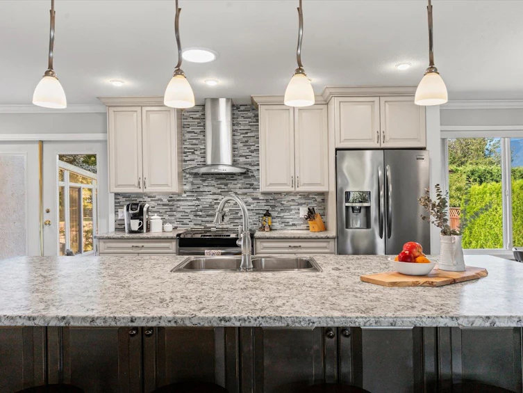 10007 Shamrock Drive, Chilliwack, BC, V2P 5L3 - 11