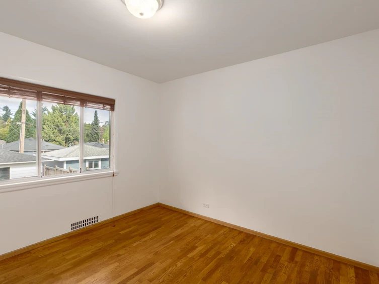 113 Eighth Avenue, New Westminster, BC, V3L 1X9 - 15