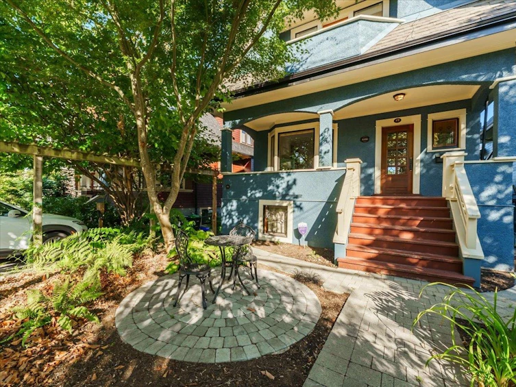 1216 Lakewood Drive, Vancouver, BC, V5L 4M4 - 2