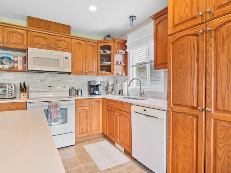8-349 Walnut Avenue, Harrison Hot Springs, BC, V0M 1K0 - 7