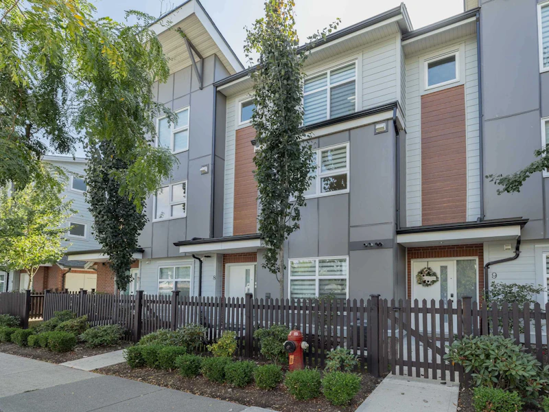 8 - 22334 48th Avenue, Langley BC
