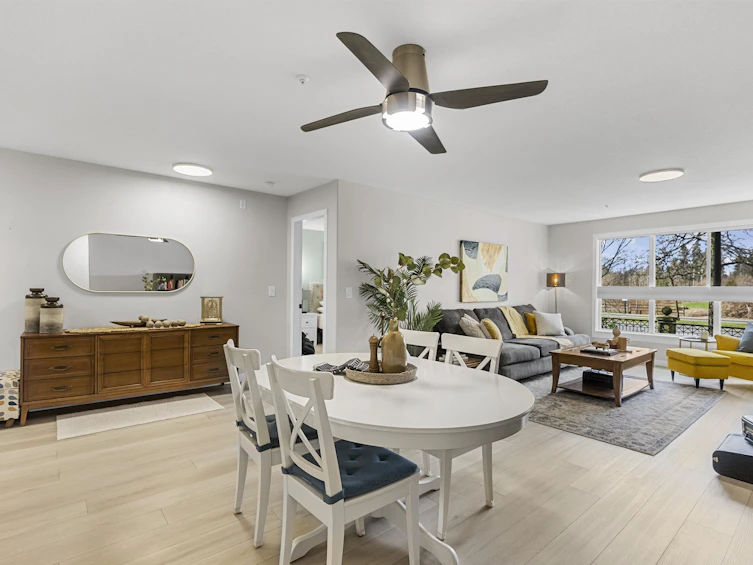 210-13860 70 Avenue, Surrey, BC, V3W 0S1 - 8