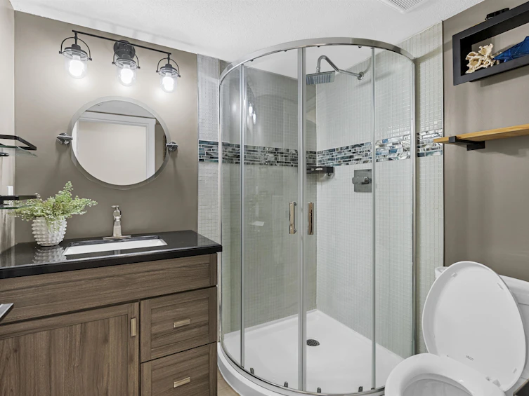 210-13860 70 Avenue, Surrey, BC, V3W 0S1 - 22