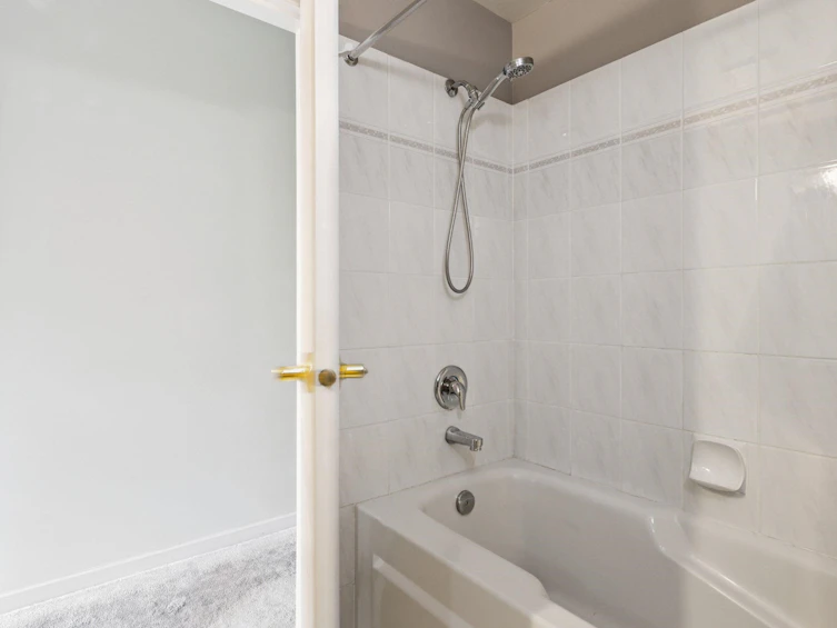 305-5677 208 Street, Langley, BC, V3A 8J5 - 26