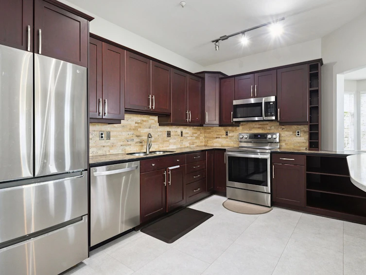 305-5677 208 Street, Langley, BC, V3A 8J5 - 21