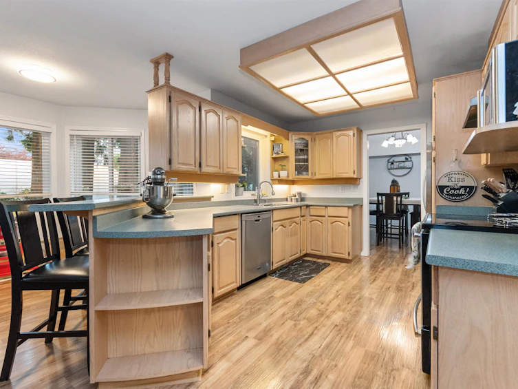 10030 Sussex Drive, Chilliwack, BC, V0X 1X1 - 18